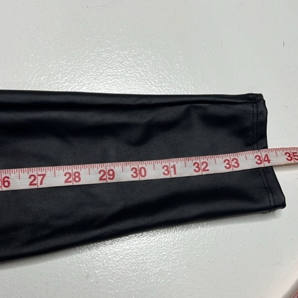 Torrid Platinum Black Faux Leather Stretch Lightweight Leggings size Torrid 00 - Picture 12 of 13